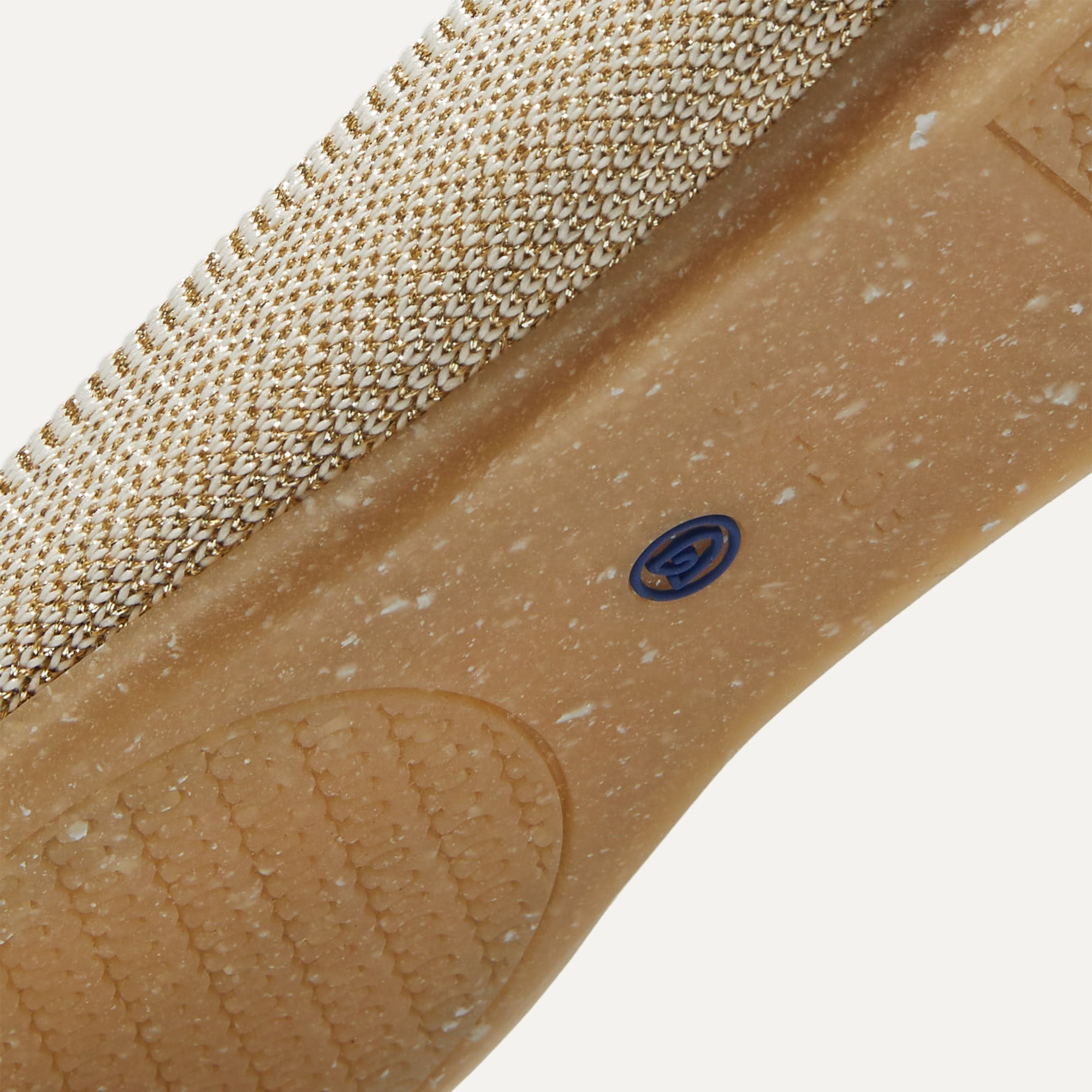 The Flat - Light Gold Metallic